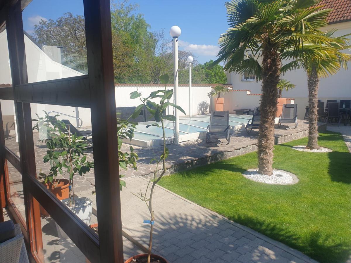 Ferienhaus Mosonbánfalva Kültér fotó