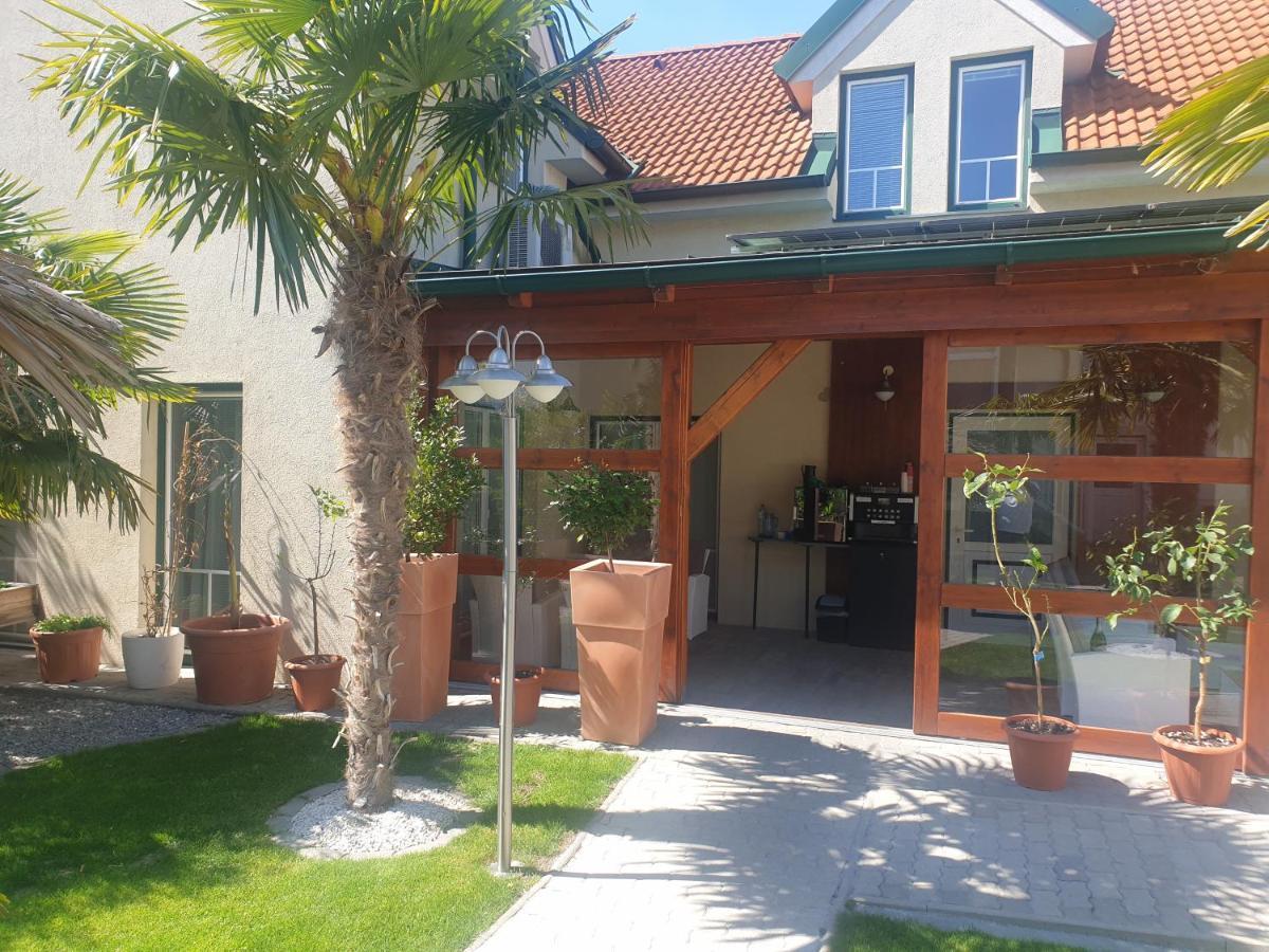 Ferienhaus Mosonbánfalva Kültér fotó