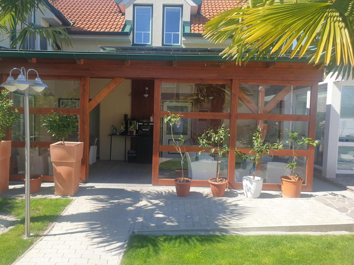 Ferienhaus Mosonbánfalva Kültér fotó